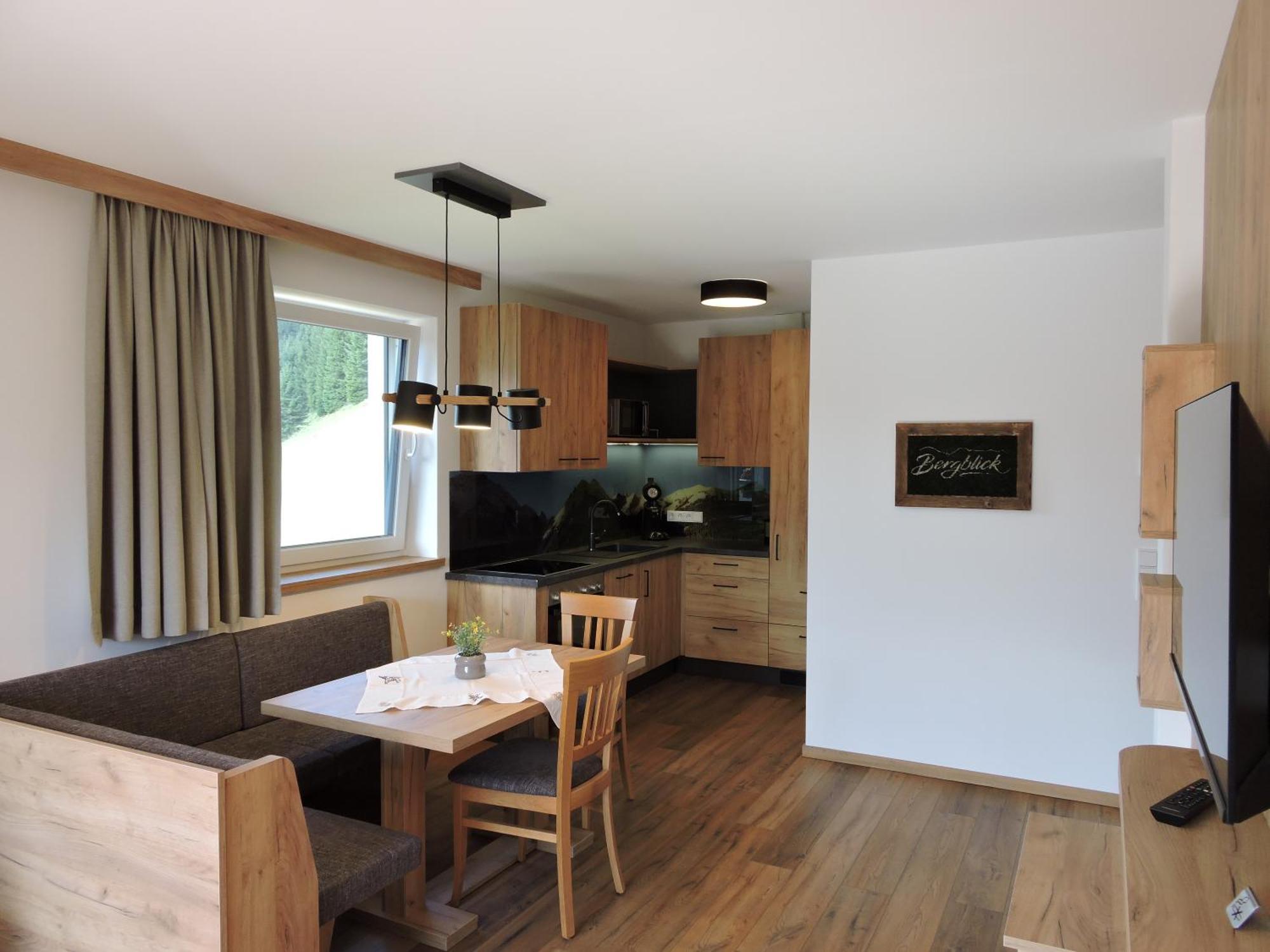 Gasthof Bergblick Berwang Bagian luar foto